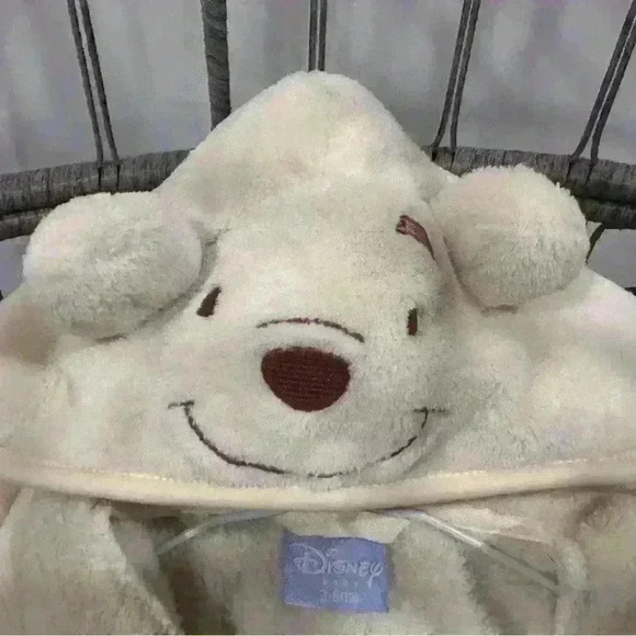 Disney Baby Hooded Winnie the Pooh’s ‘Pooh’ 2 pocket robe  3-6mo Great condition - Picture 5 of 7